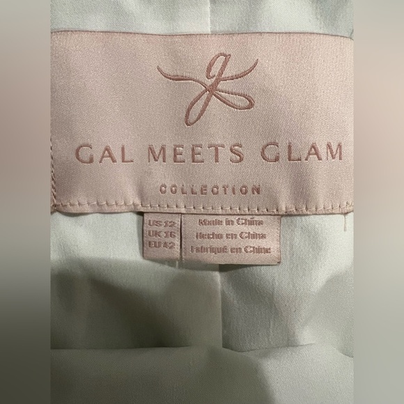 Gal meets glam Jasmine - Picture 8 of 11